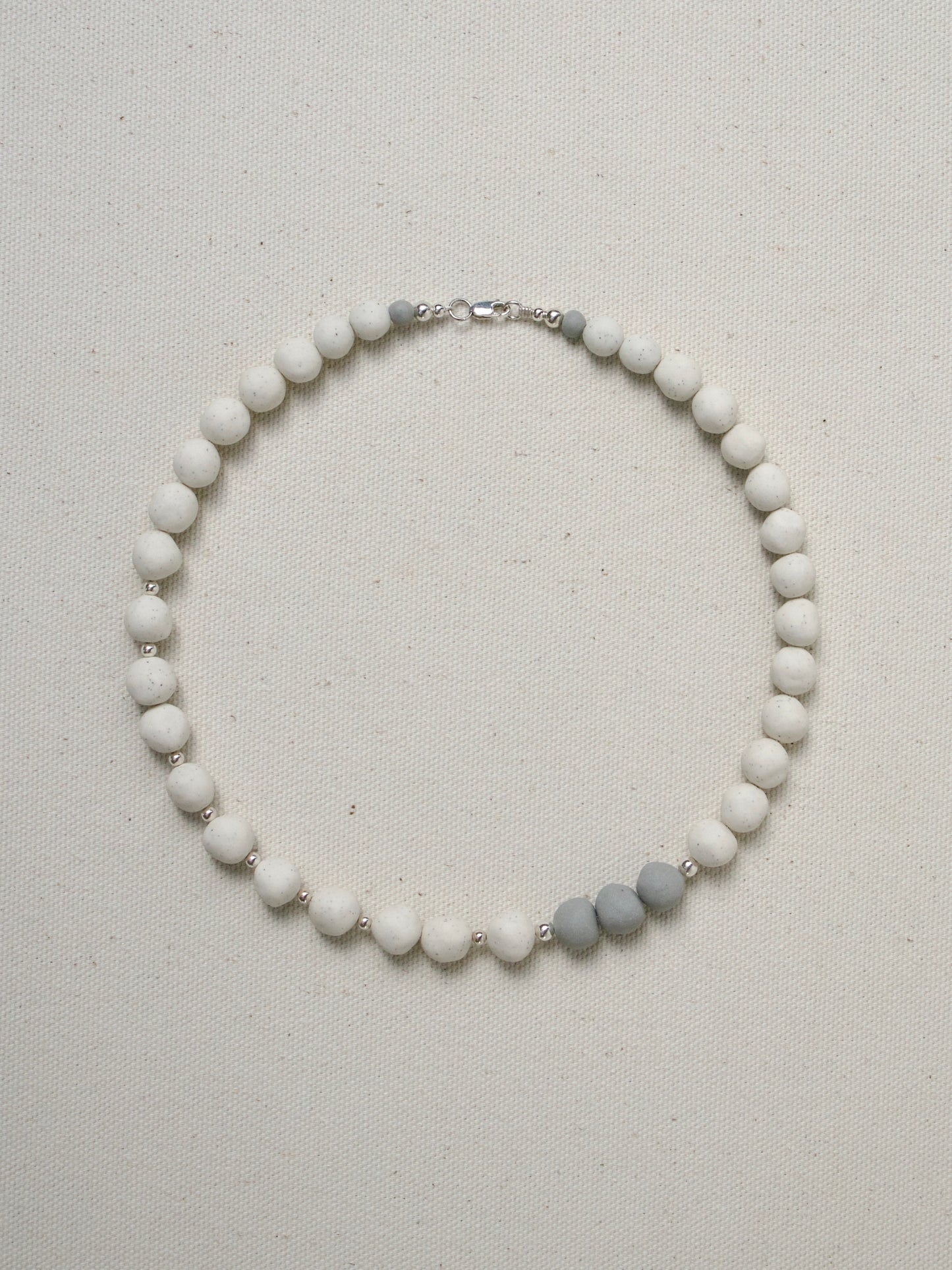 Halo Necklace Mineral White