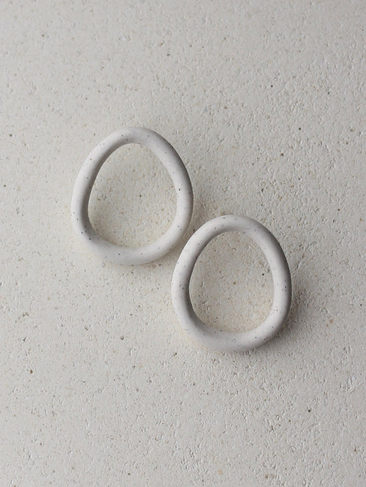 Droplet Earrings Mineral White