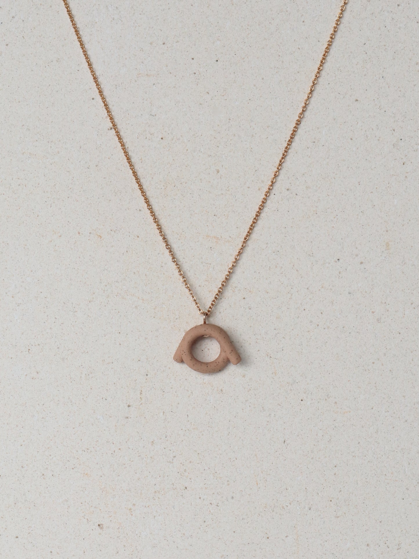 Envelop Necklace Sand