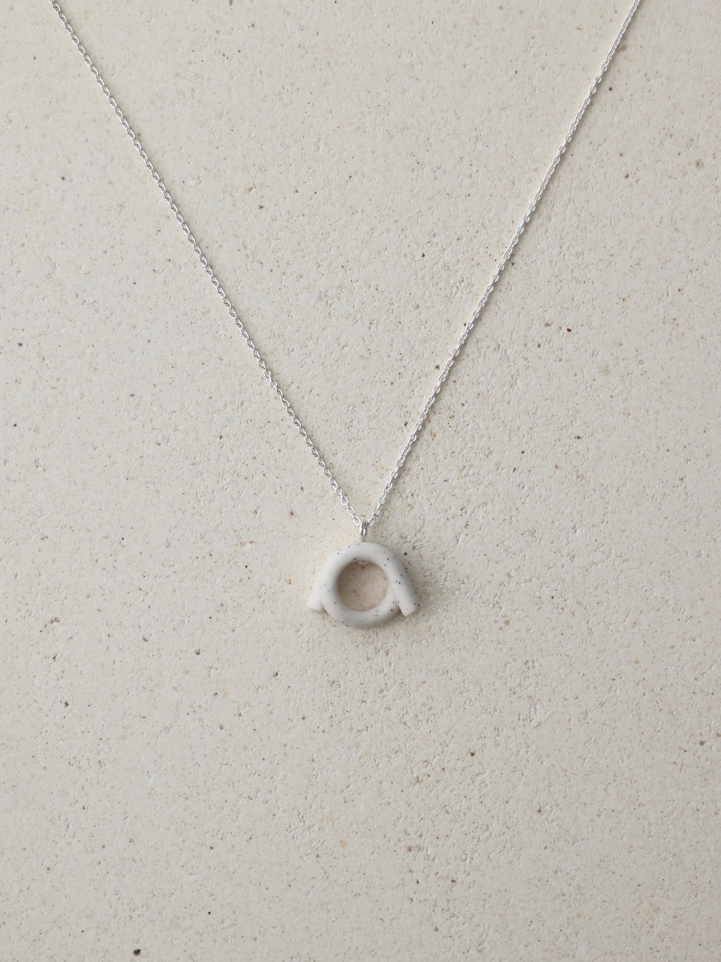 Envelop Necklace Mineral White